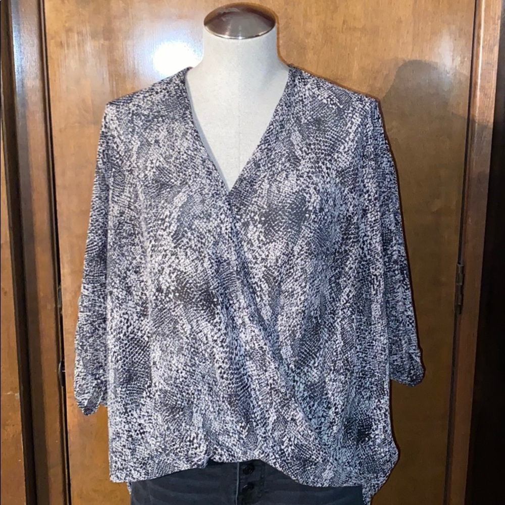 Maurice’s top